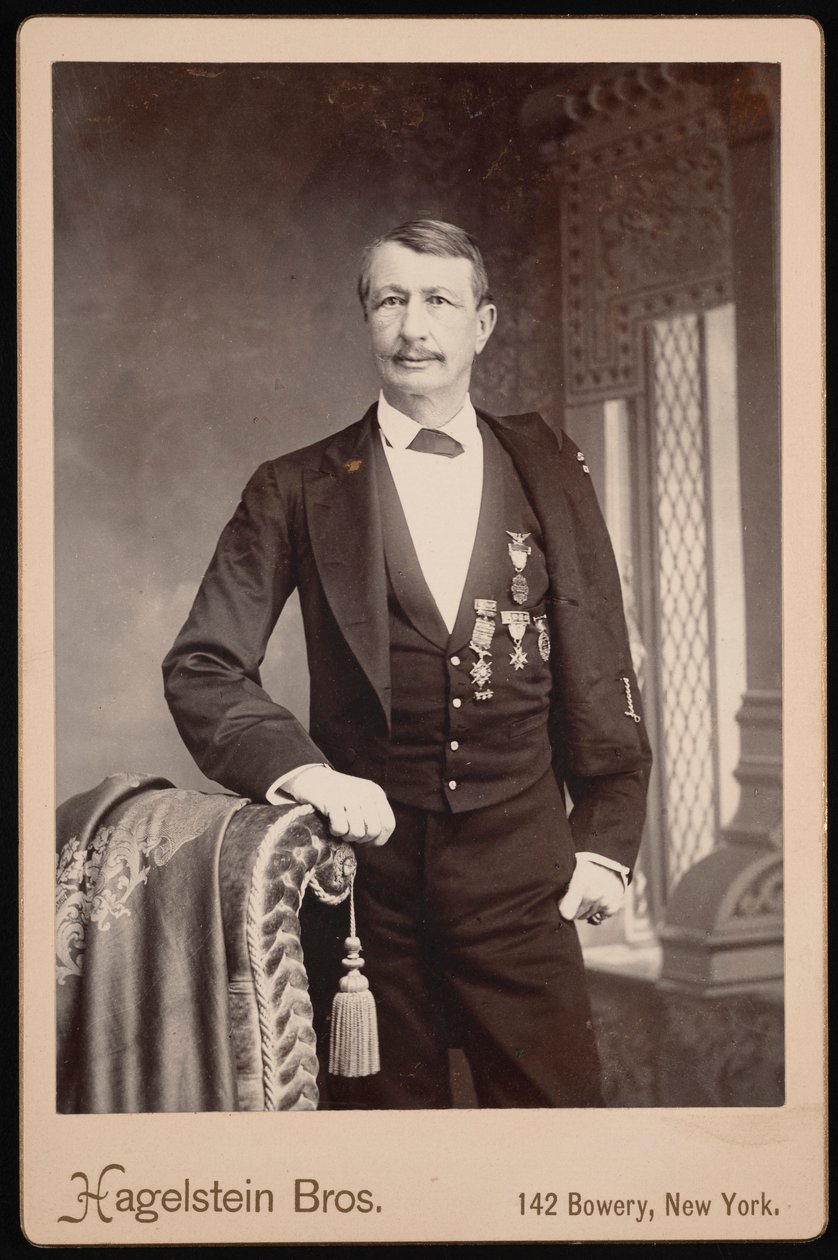 Porträtt av J. Watts John Watts De Peyster 1821-1907, före 1896. av Hagelstein Bros