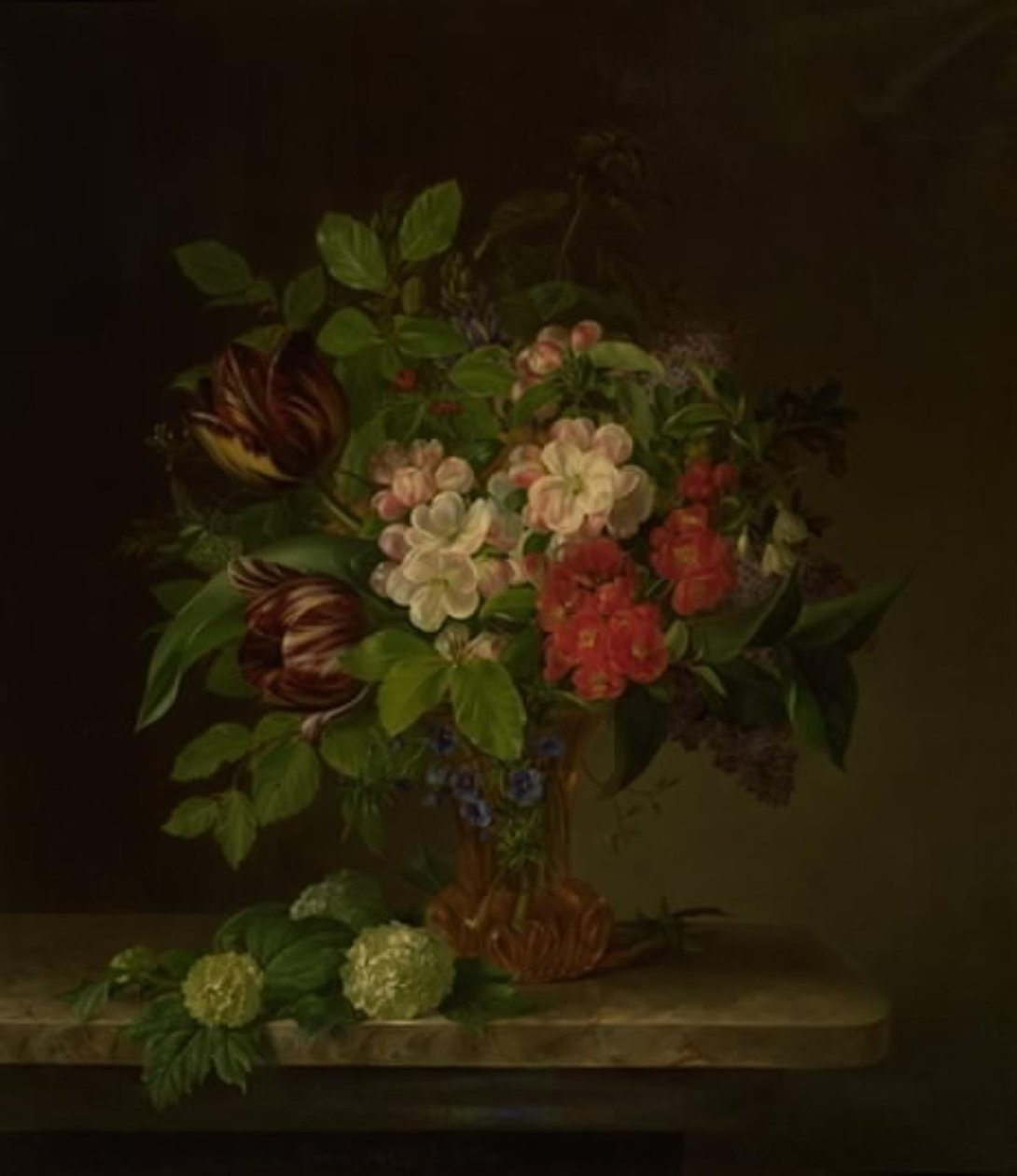 Ett glas med vårblommor av Hanne Hellesen