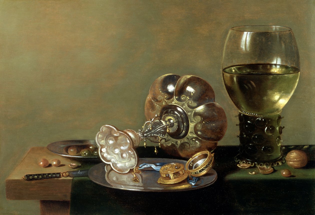 Ett stilleben med ett glas vin, tazza och en tennfat av Hans van Sant