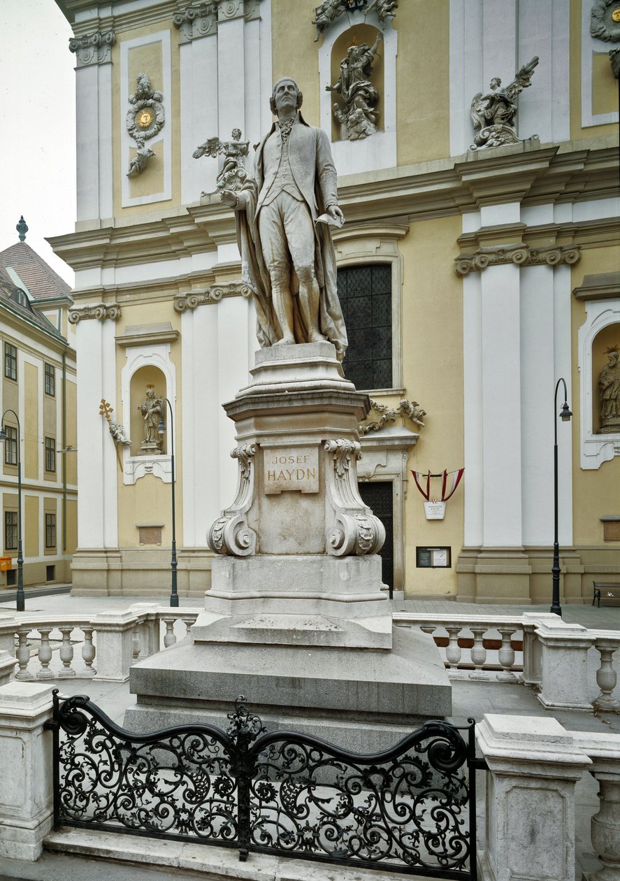 Monument till hyllning till den österrikiske kompositören Franz Joseph Haydn (1732-1809) realiserat av Heinrich Nitter (1844-1892) 1887 Wien, Österrike av Heinrich Natter