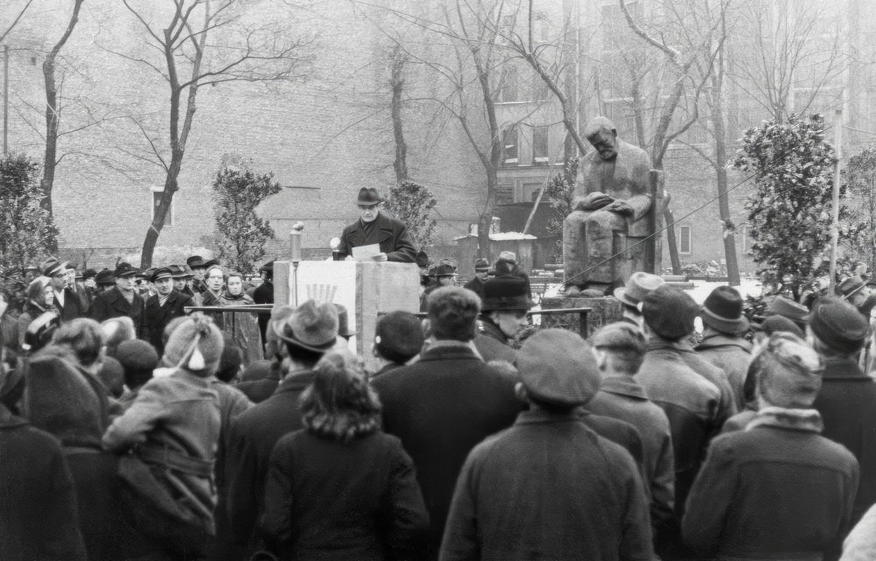 Zille Monument Berlin, Bergstraße, foto av Heinrich Zille