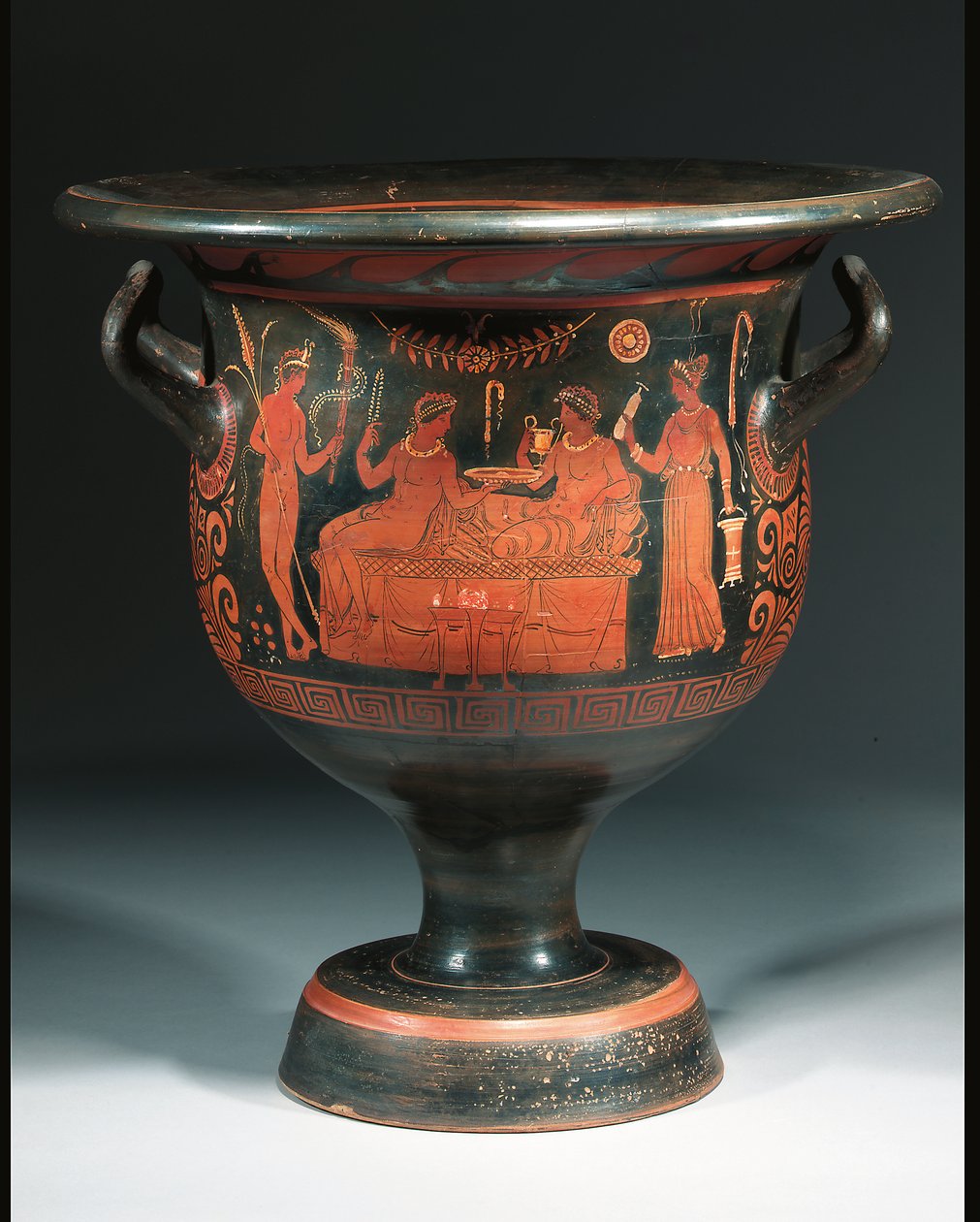 Stor apulisk krater med röd figur, ca 350-340 f.Kr. (keramik) av Helbig Painter (attr. to)
