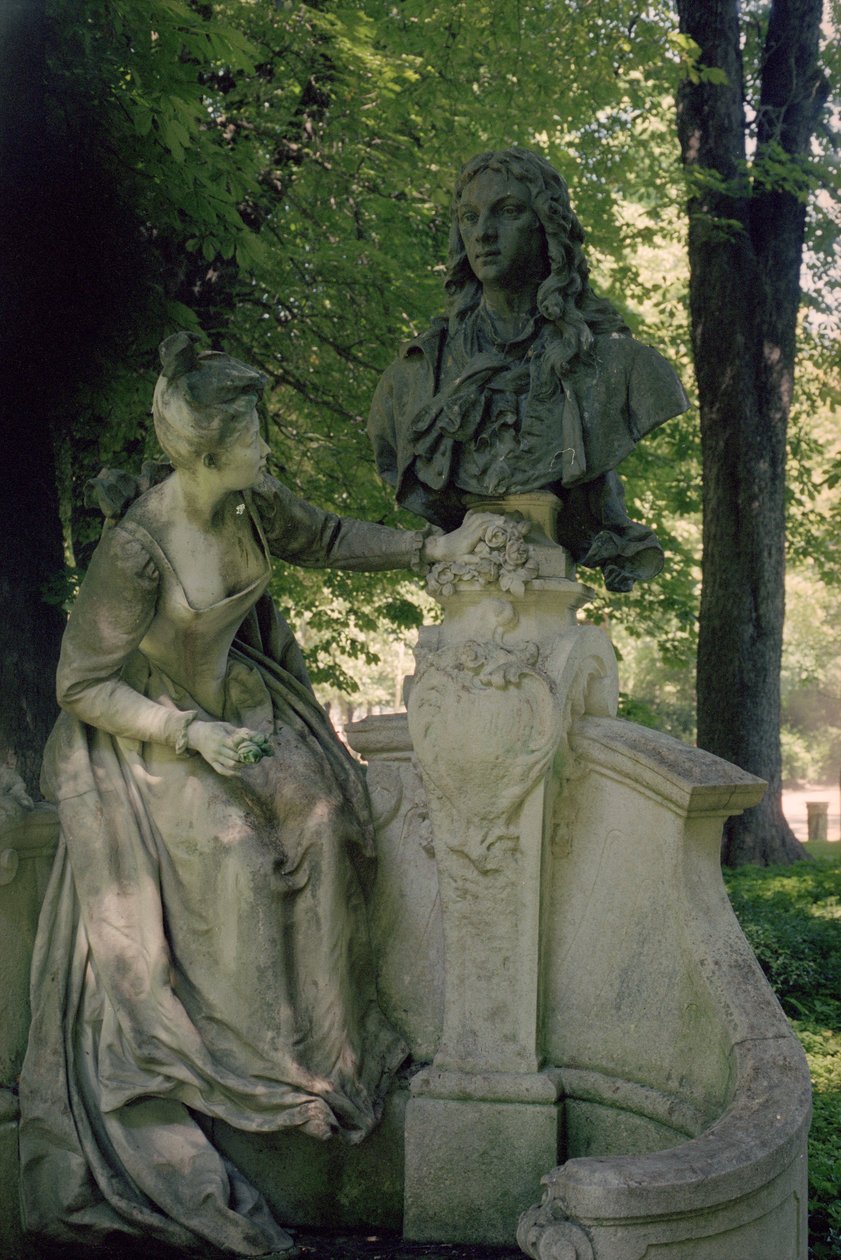 Monument tillägnat Jean Antoine Watteau, 1896 (1684-1721) (se även 252662) av Henri Desire Gauquie