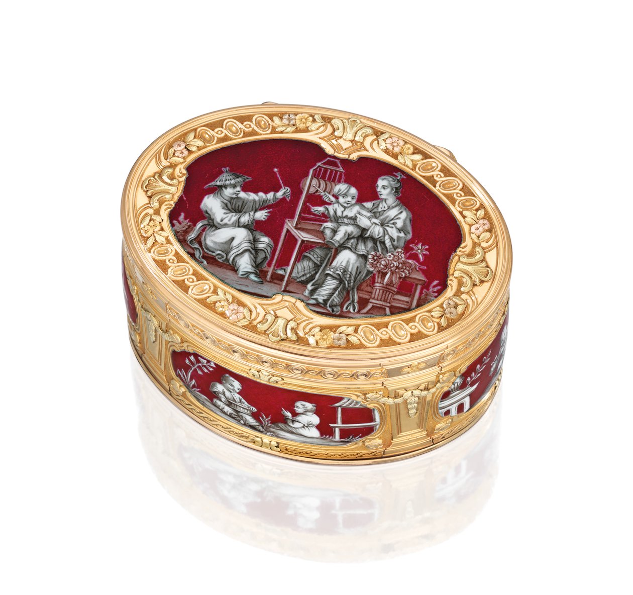 En Louis XV snusdosa i olika färger, 1761/62 av Henri Delobel