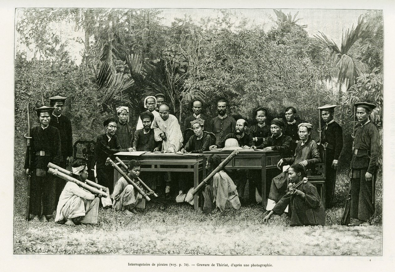 Förhör med pirater. Gravyr av Thiriat, efter ett fotografi, för att illustrera historien Trente mois au Tonkin 1884, av Doctor Hocquard, i le tour du monde 1889, regisserad av Edouard Charton (1807-1890), Hachette, Paris. av Henri Thiriat