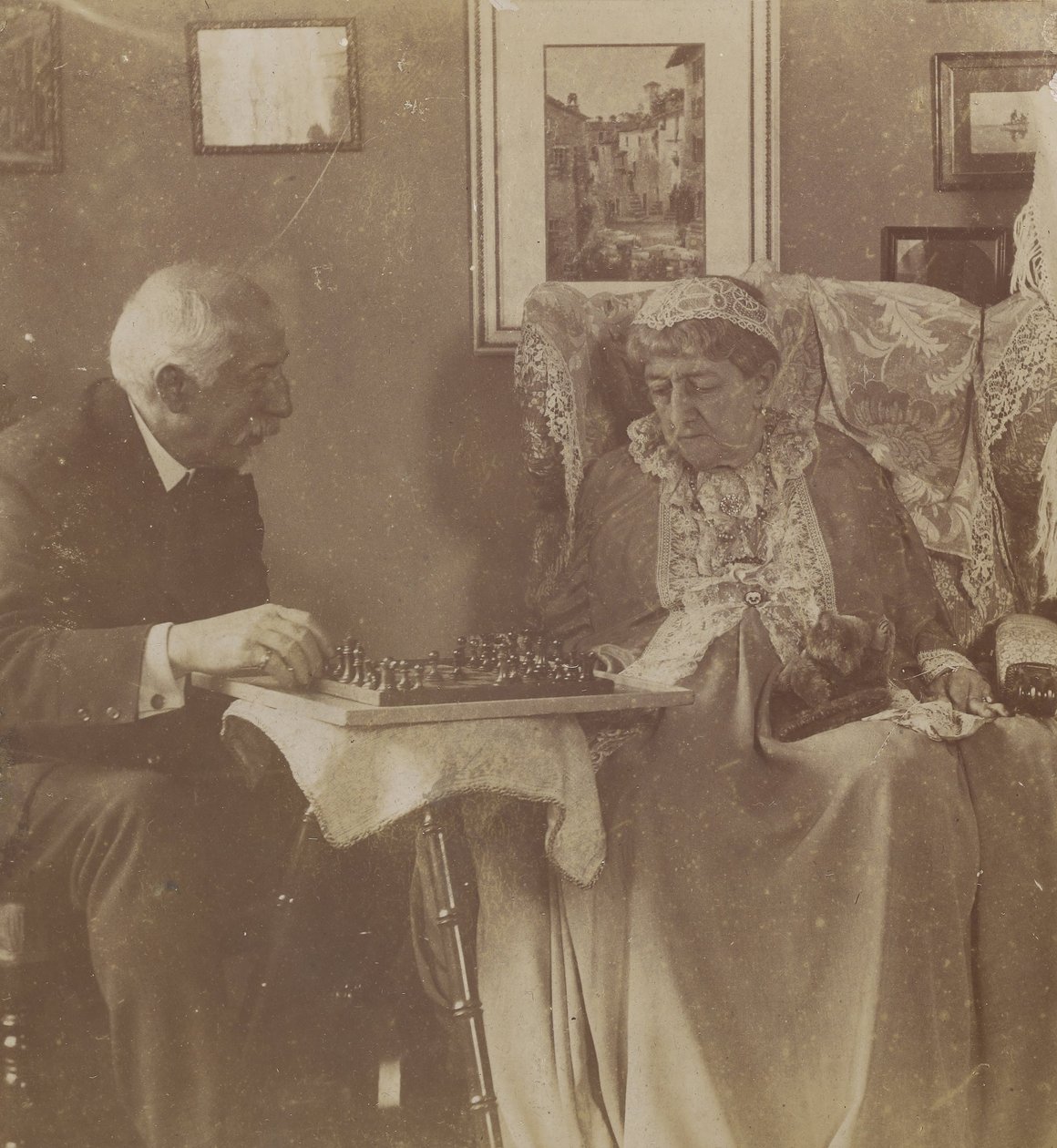 (Hardinge Hay Cameron och Lady Dalrymple spelar schack) av Henry Herschel Hay Cameron