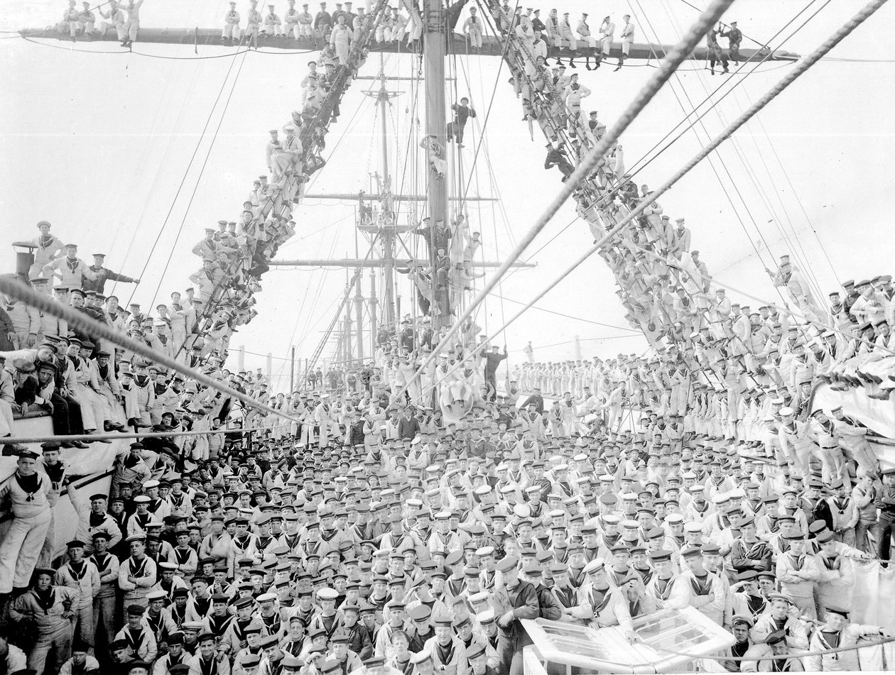 Pojkar ombord på träningsfartyget HMS Impregnable i Plymouth, 1906 av Henry Crockett