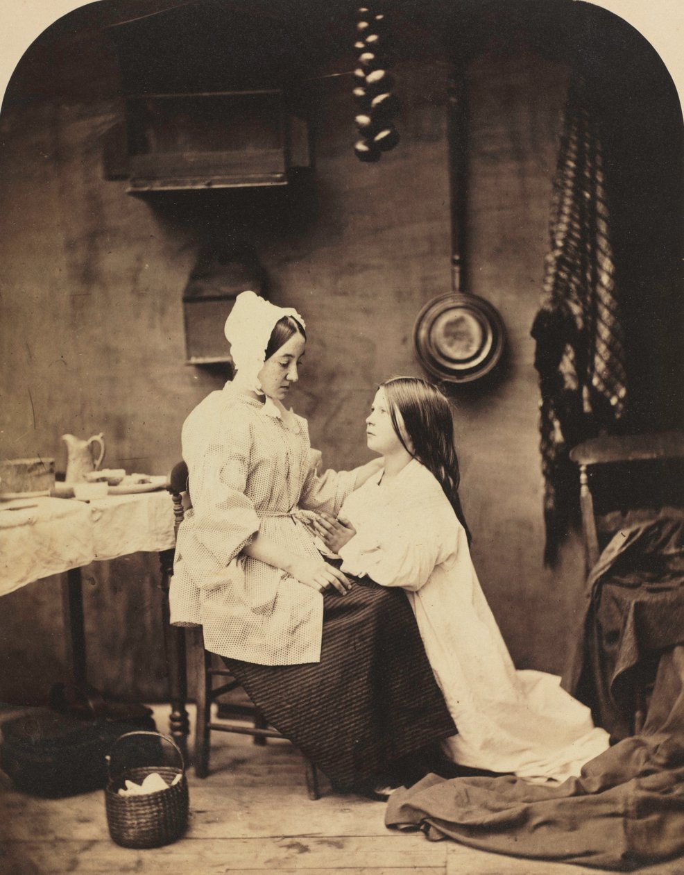 Hon springer hem och berättar allt om det för sin mor, 1858. av Henry Peach Robinson
