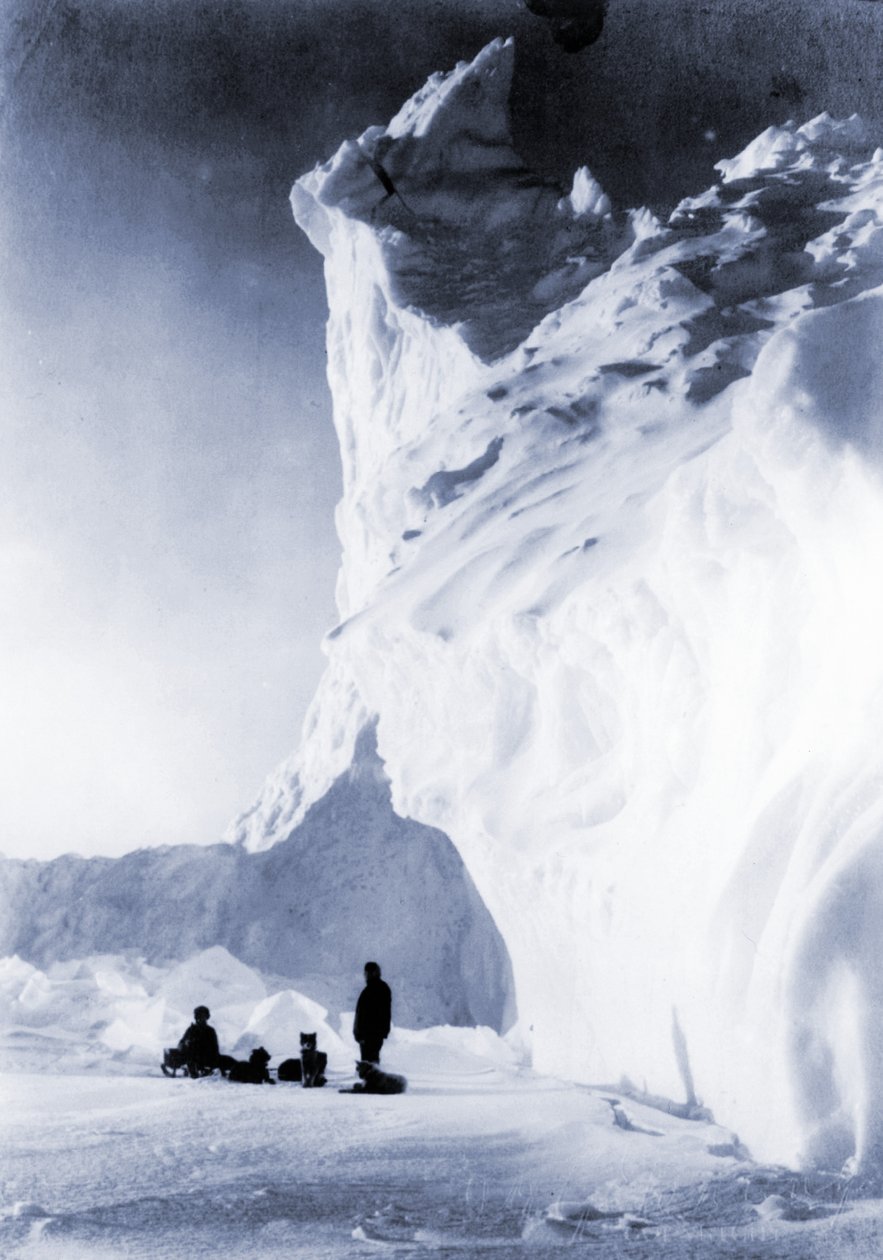 Hundpatrull som vilar under Terra Nova-expeditionen, 1910 av Herbert Ponting