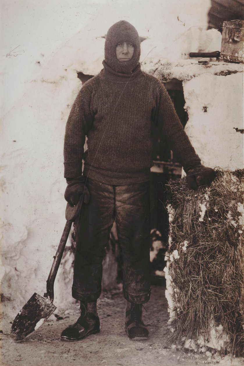 Kapten L.E.G. Oates vid stalldörren av Herbert Ponting