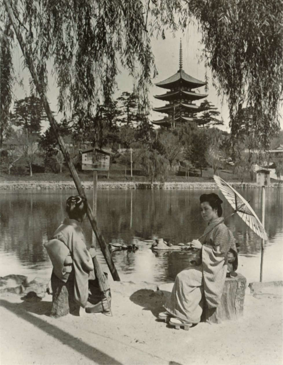 Nara-pagoden, 1910. av Herbert Ponting