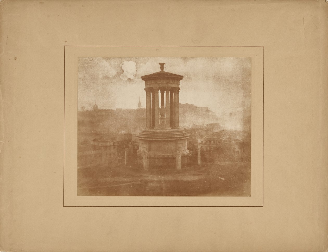 [Calton Hill, Dugald Stewart-monumentet] av Hill and Adamson