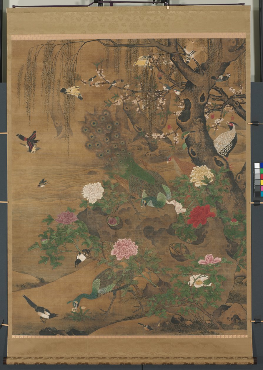 Hanging Scroll, Birds Gather under the Spring Willow, sent 1400-tal-tidigt 1500 (bläck & färg på siden) av Hong Yin
