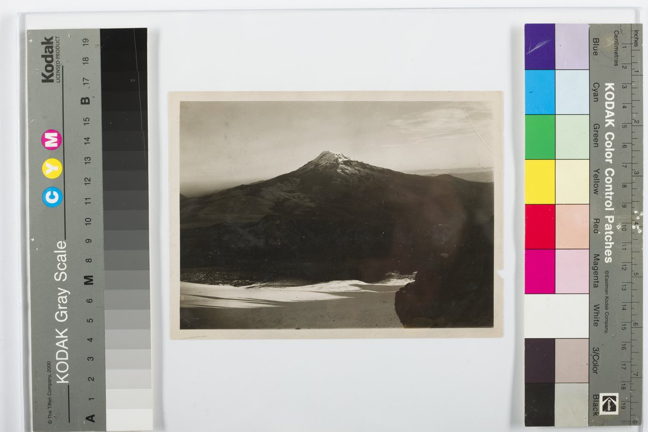Ixtalazíhuatl från Popocatépetl, ca 1920 (gelatinsilvertryck) av Hugo Brehme