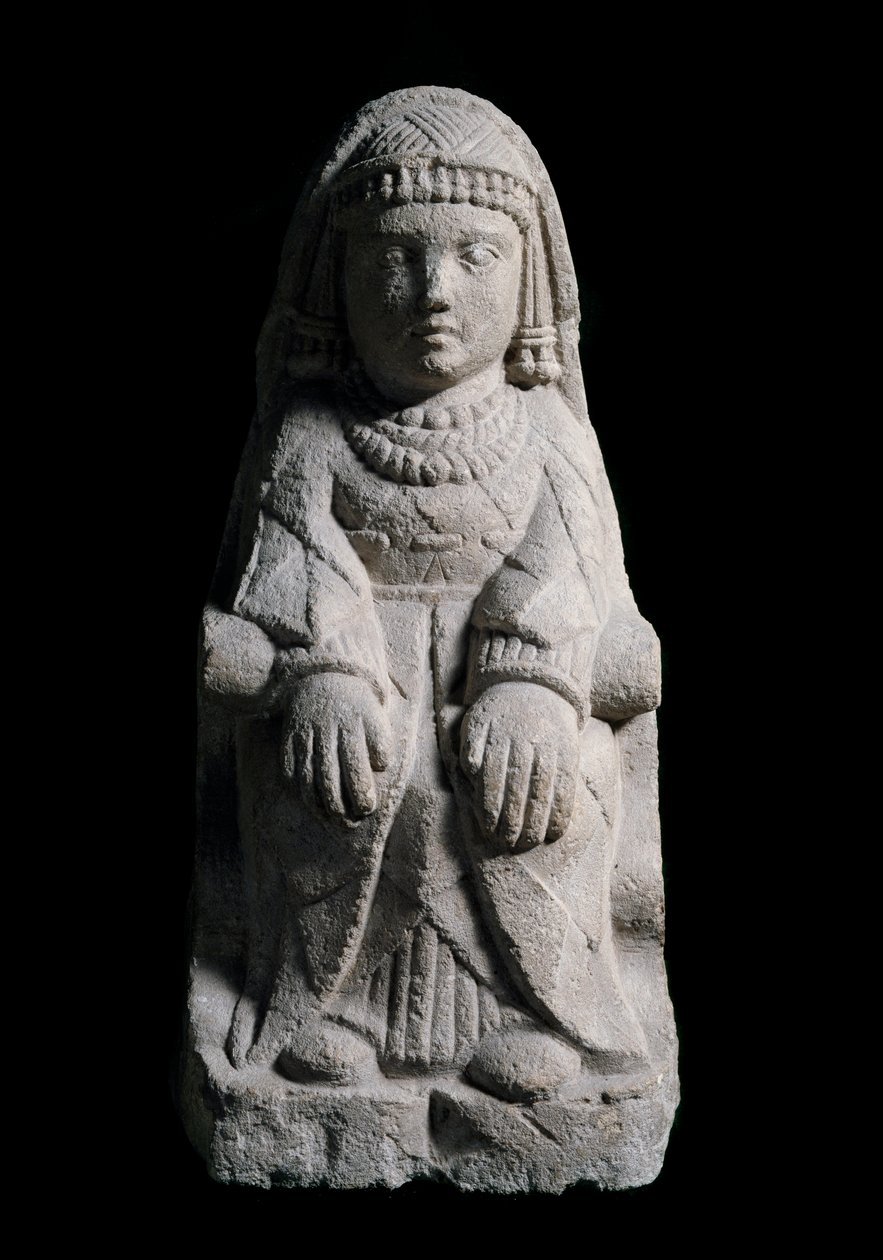 Lady sitter. Kalkstensskulptur, 300-talet f.Kr av Iberian