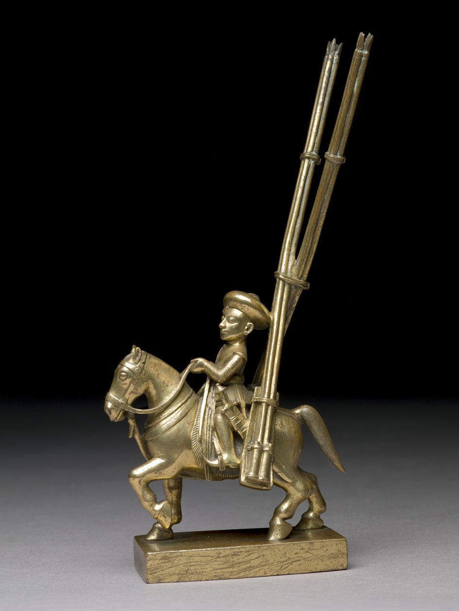 En beriden krigare med raketgevär, indisk, ca 1795 (mässing) av Indian School