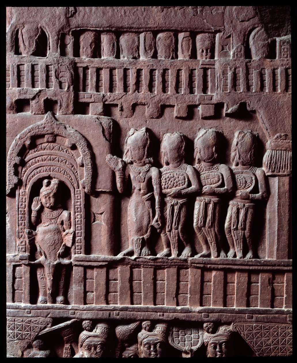 Buddhism: "" Detalj av seger över Mara"" (Victory over Mara) detail du stupa de Bharhut (Barhut, Barouth) Svart stenrelief, 2:a århundradet f.Kr. (2:a århundradet f.Kr.) - Kolkata, indiskt museum av Indian School
