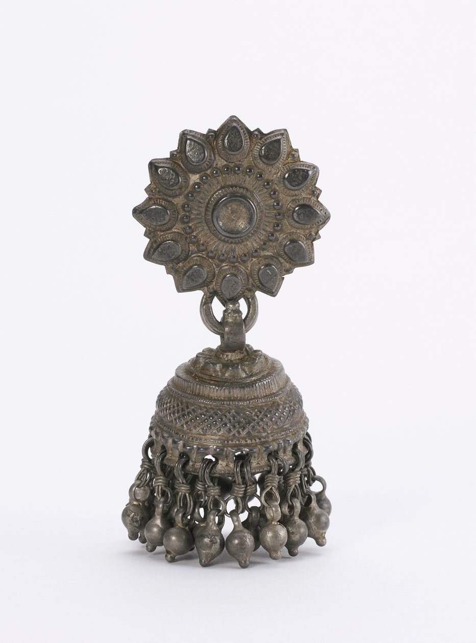 Örhänge (jhumka) (silver) av Indian School