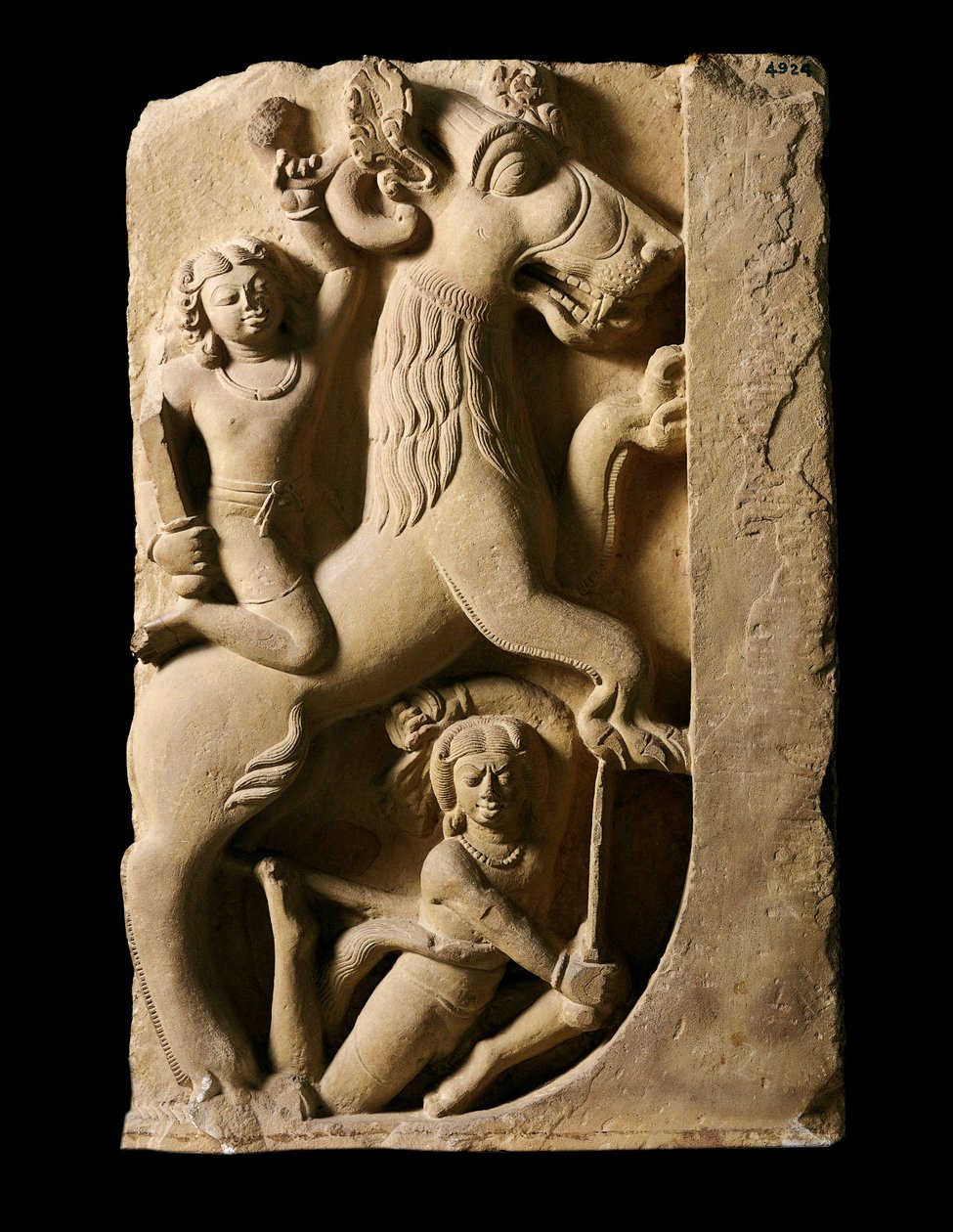 Indisk konst: Griffon med två krigare. Gupta-dynastin (320-600 e.Kr.) Från Saranath. av Indian School