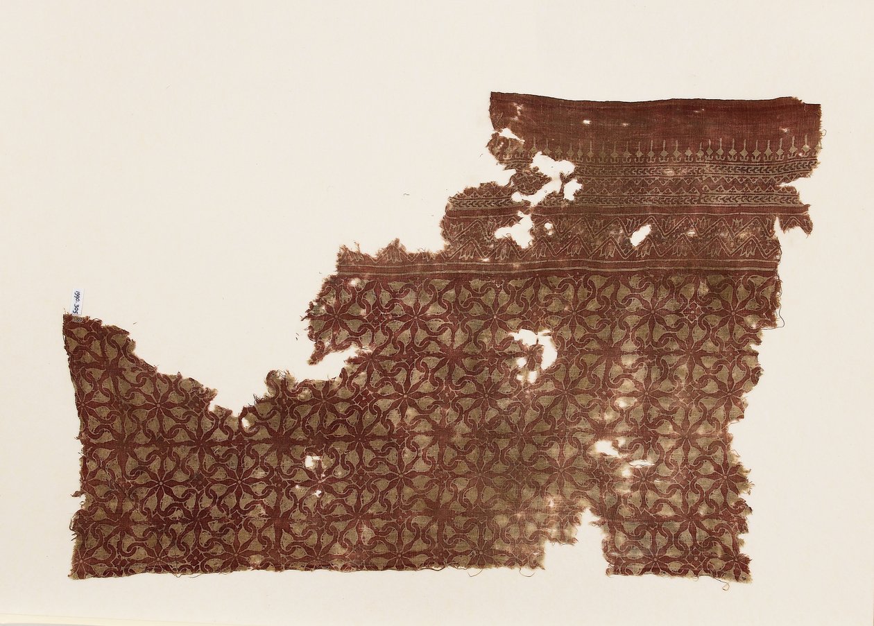 Textilfragment med sammankopplade spiraler av Indian School
