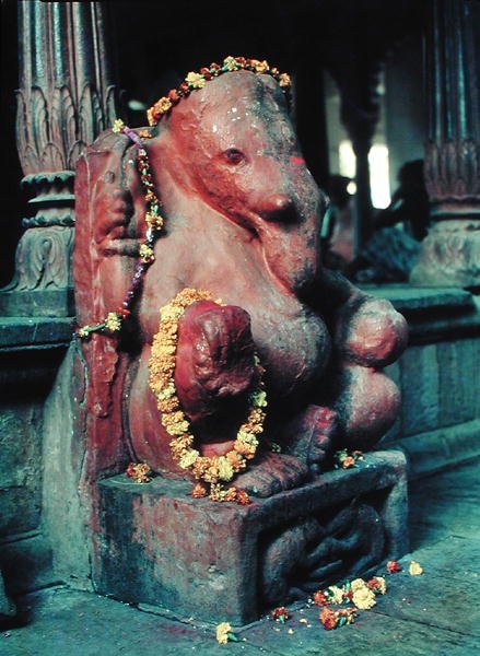 Elefantguden, Ganesh (målad sten) av Indian School