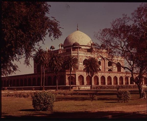 Humayuns grav (1507-56), byggd 1570 (foto) av Indian School