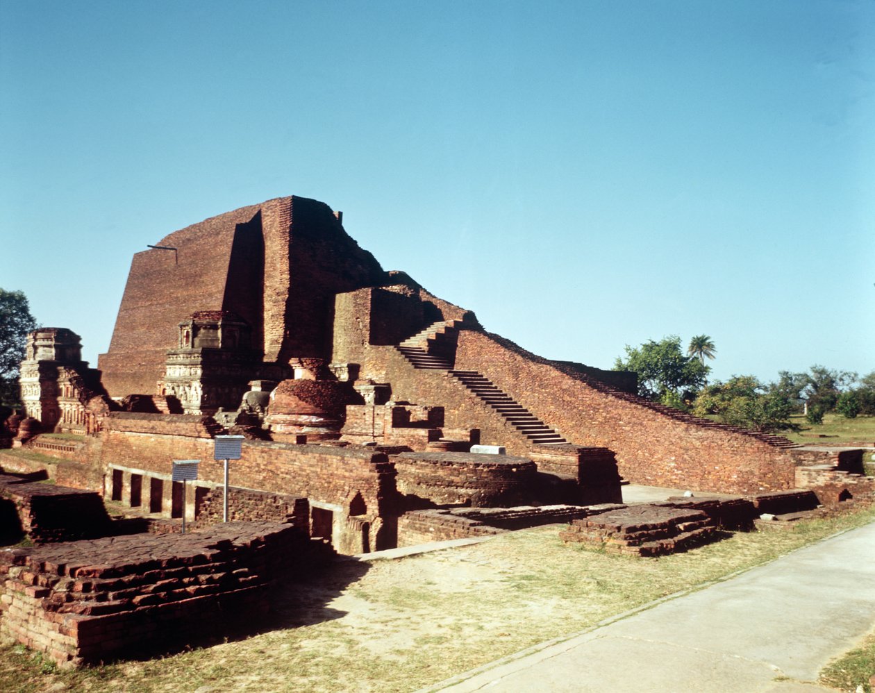 Utsikt över huvudtemplet på plats III, 320-350 av Indian School