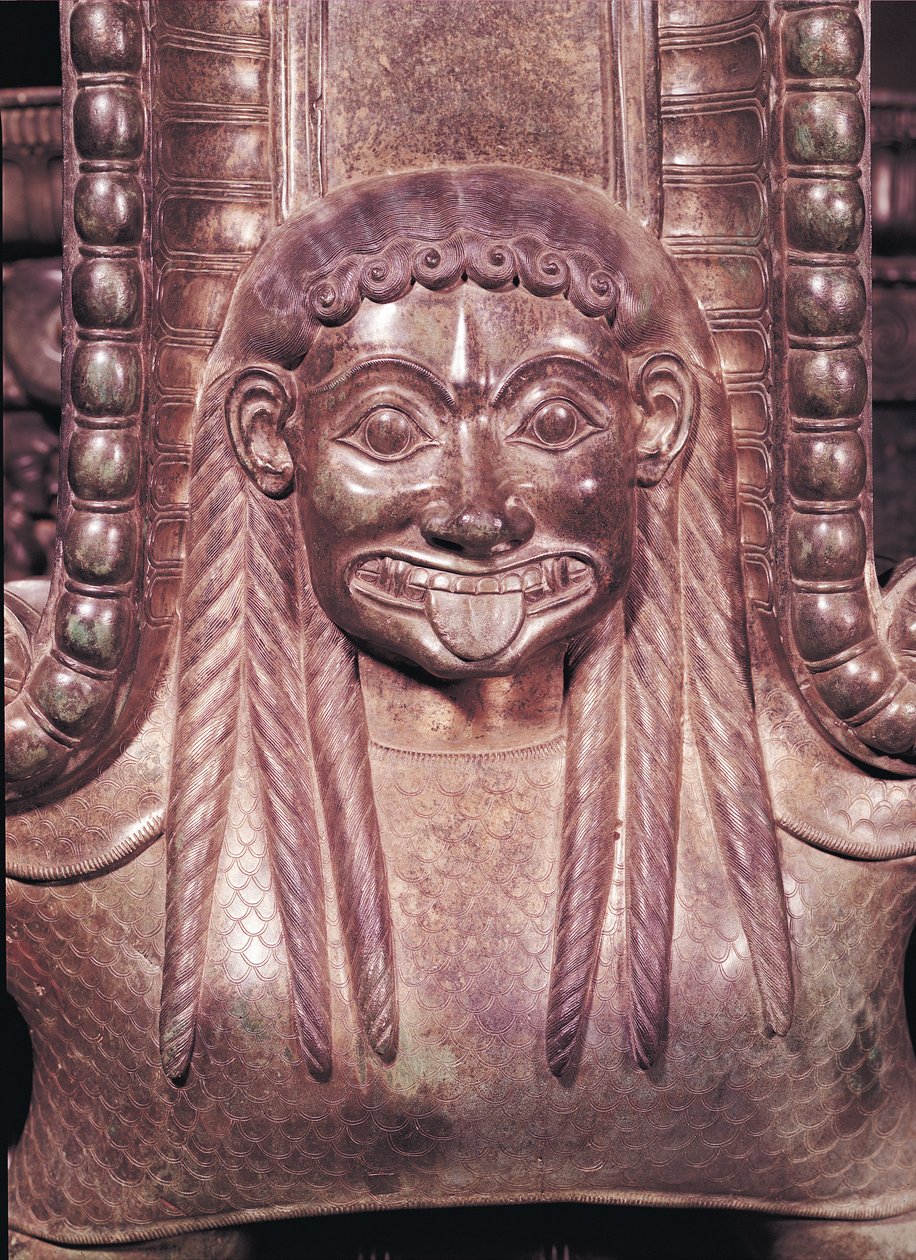 Detalj av gorgonhandtaget från en krater, från graven till en prinsessa av Vix brons av Iron Age