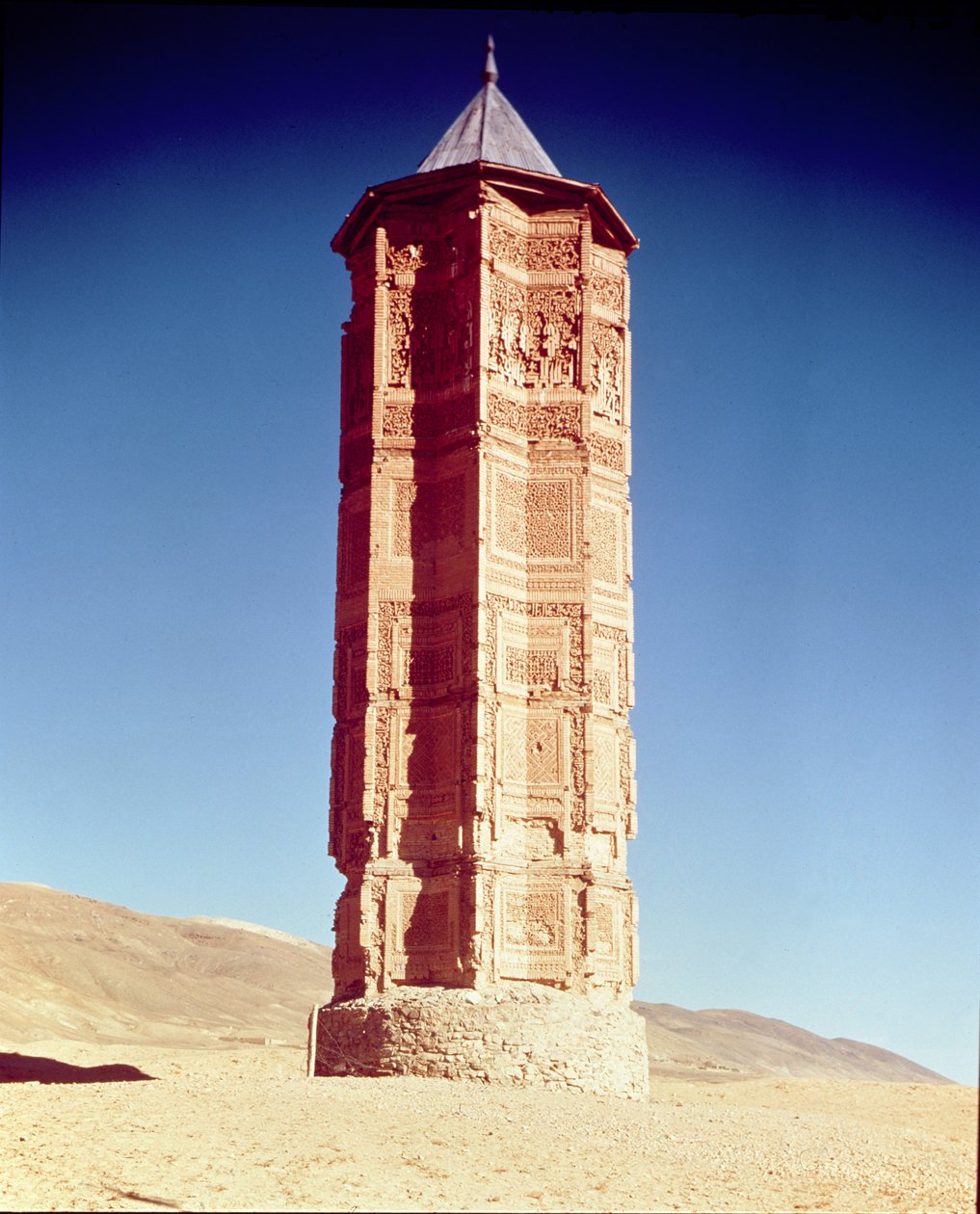 Minaret av Mashud III (1089-1115) av Islamic School
