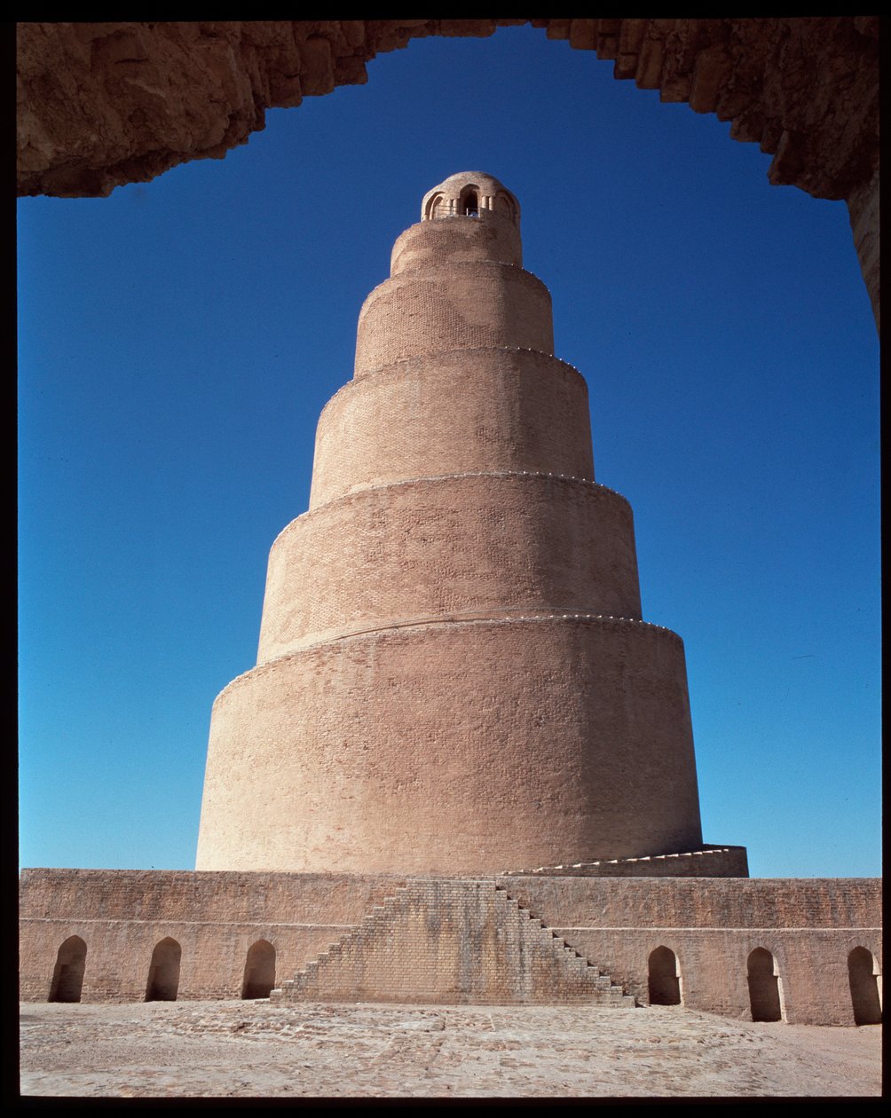 Utsikt över den stora moskén och hans minaret, Malwiya-tornet, 847-852 av Islamic School