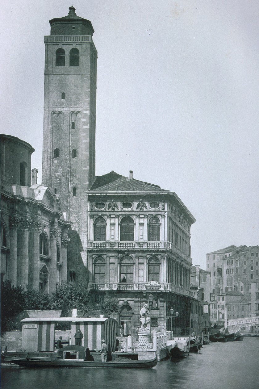 Utsikt över Palazzo Labia och kyrkan San Geremia av Italian Photographer