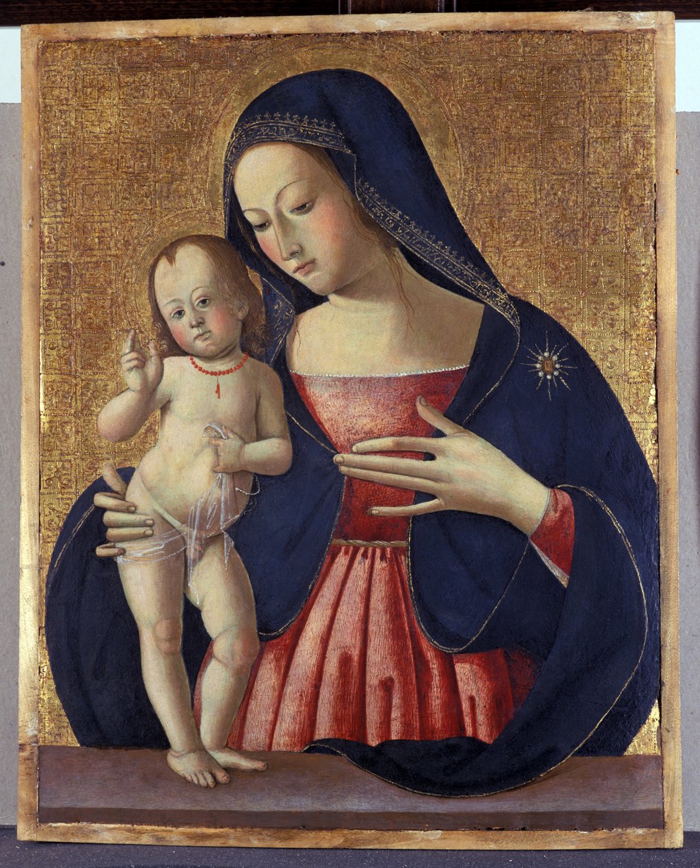 Madonna och barn, ca 1500 (tempera på poppelträ) av Italian School