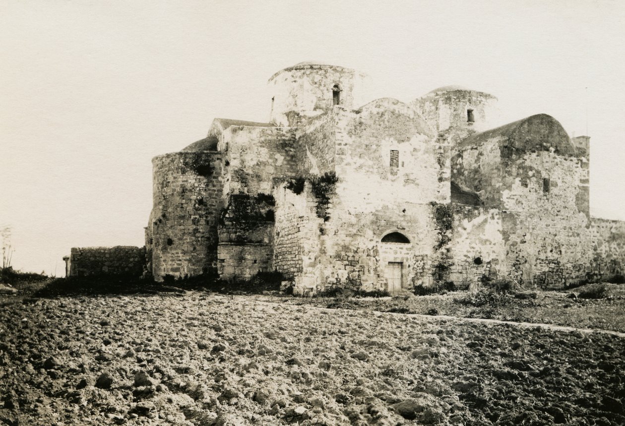 Klostret Agios Varnavas, Engomi, Cypern, fotografi av Camille Enlart, Paris av Italian Photographer