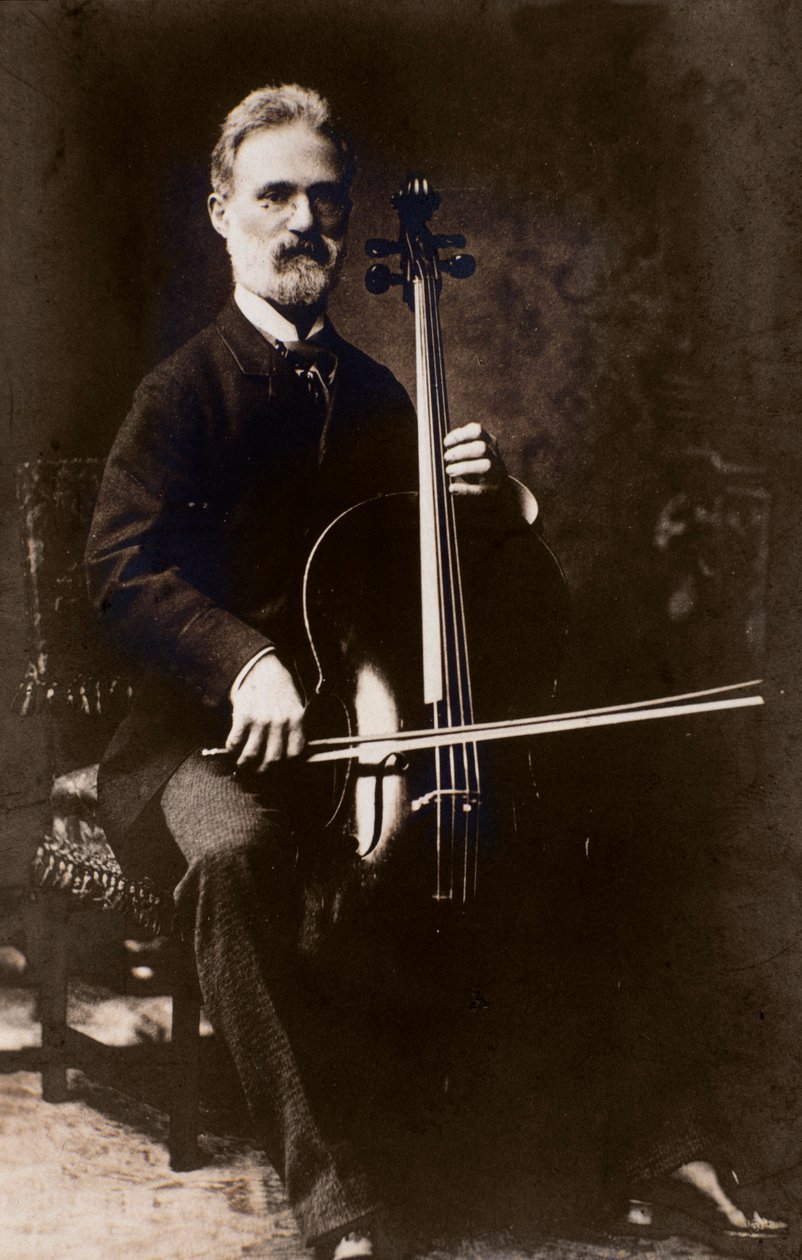Porträtt av Alfredo Piatti (1822-1901), italiensk kompositör och cellist av Italian Photographer