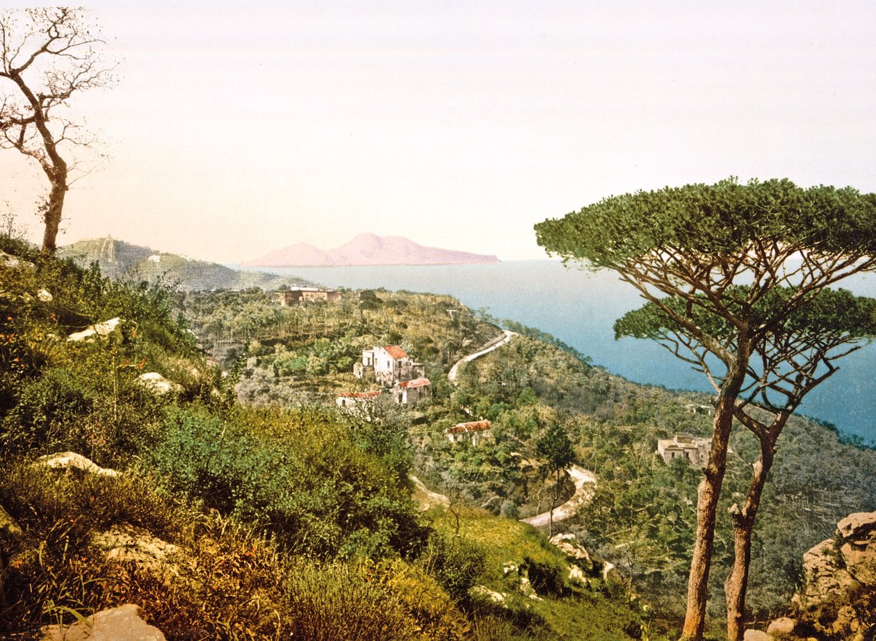 Utsikt över Vesuvius över Neapelbukten, 1890-1900 av Italian Photographer