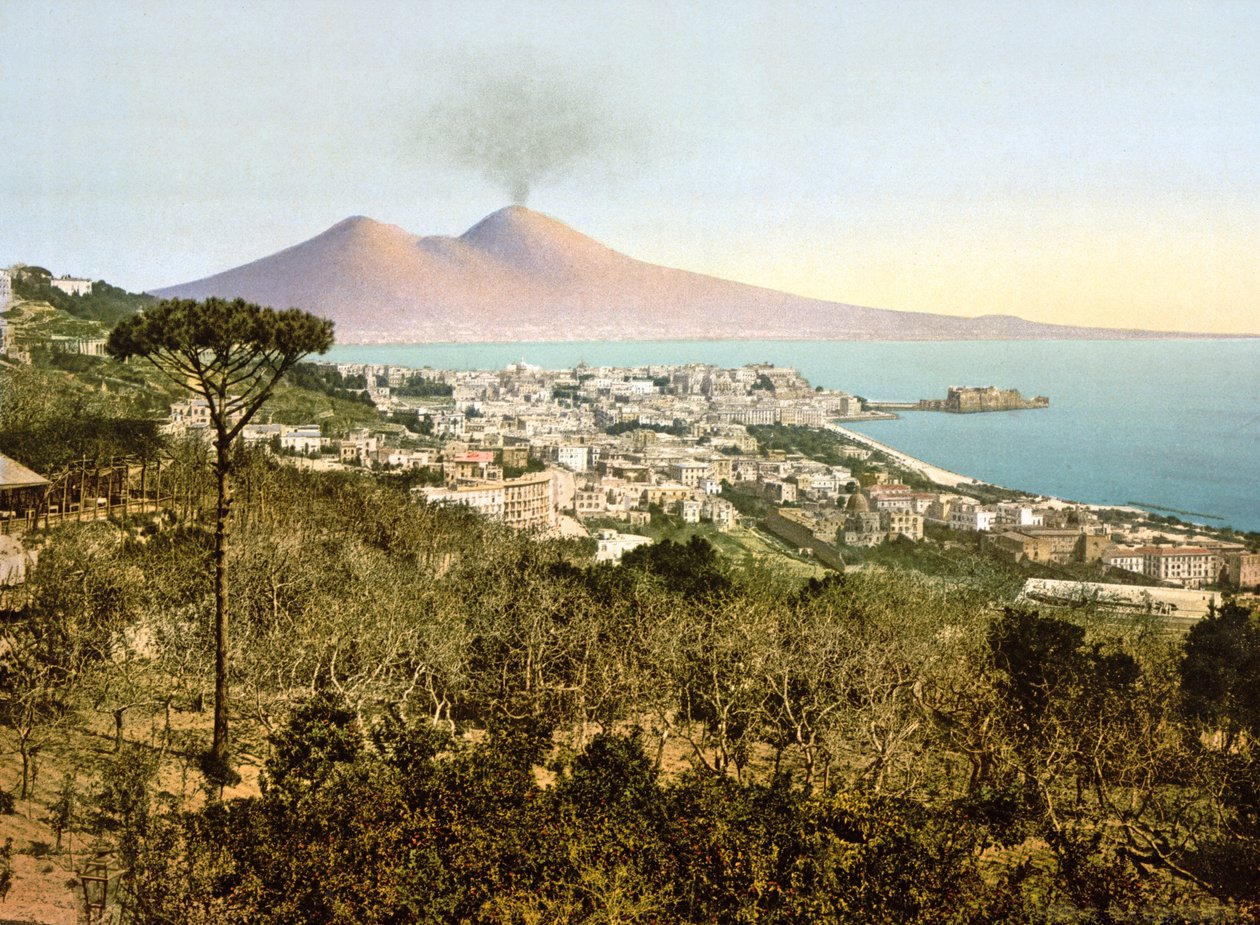 Utsikt över Vesuvius över Neapelbukten, 1890-1900 av Italian Photographer
