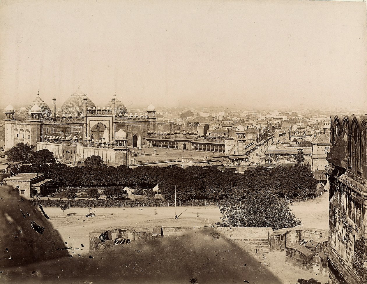 Utsikt över staden Agra och Moti-moskén (Agra Fort), c.1890 (silvergelatintryck) av Italian Photographer