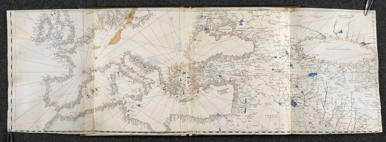 Lägg till. 21592, f.1r Karta över Europa och Asien. Portolano, på tjugoen kartor, över länder på båda hemisfärerna (vellum) av Italian School