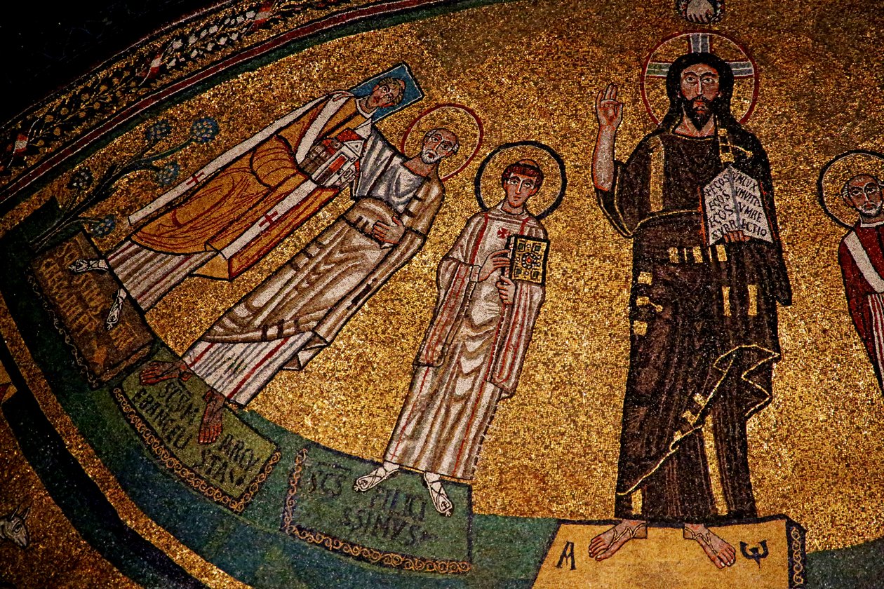Apsid med Kristus, helgon och påven Gregorius IV (mosaik) av Italian School