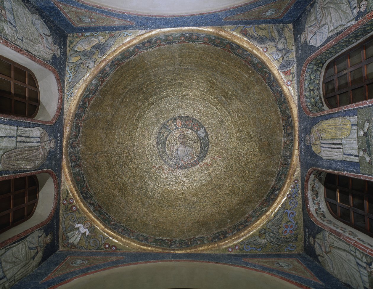 Kupoldekoration av mosaiker som representerar Saint Victor Chapel of San Vittore in ciel d