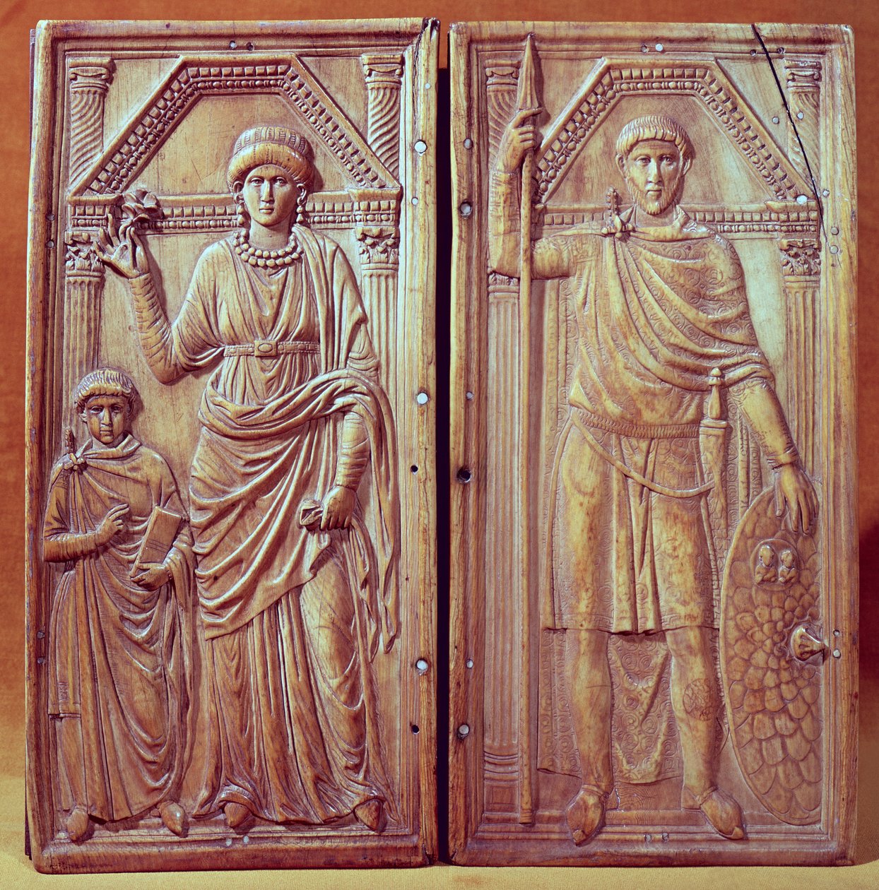 Diptyk föreställande Stilicho (ca 365-408), Serena och Eucharius av Italian School