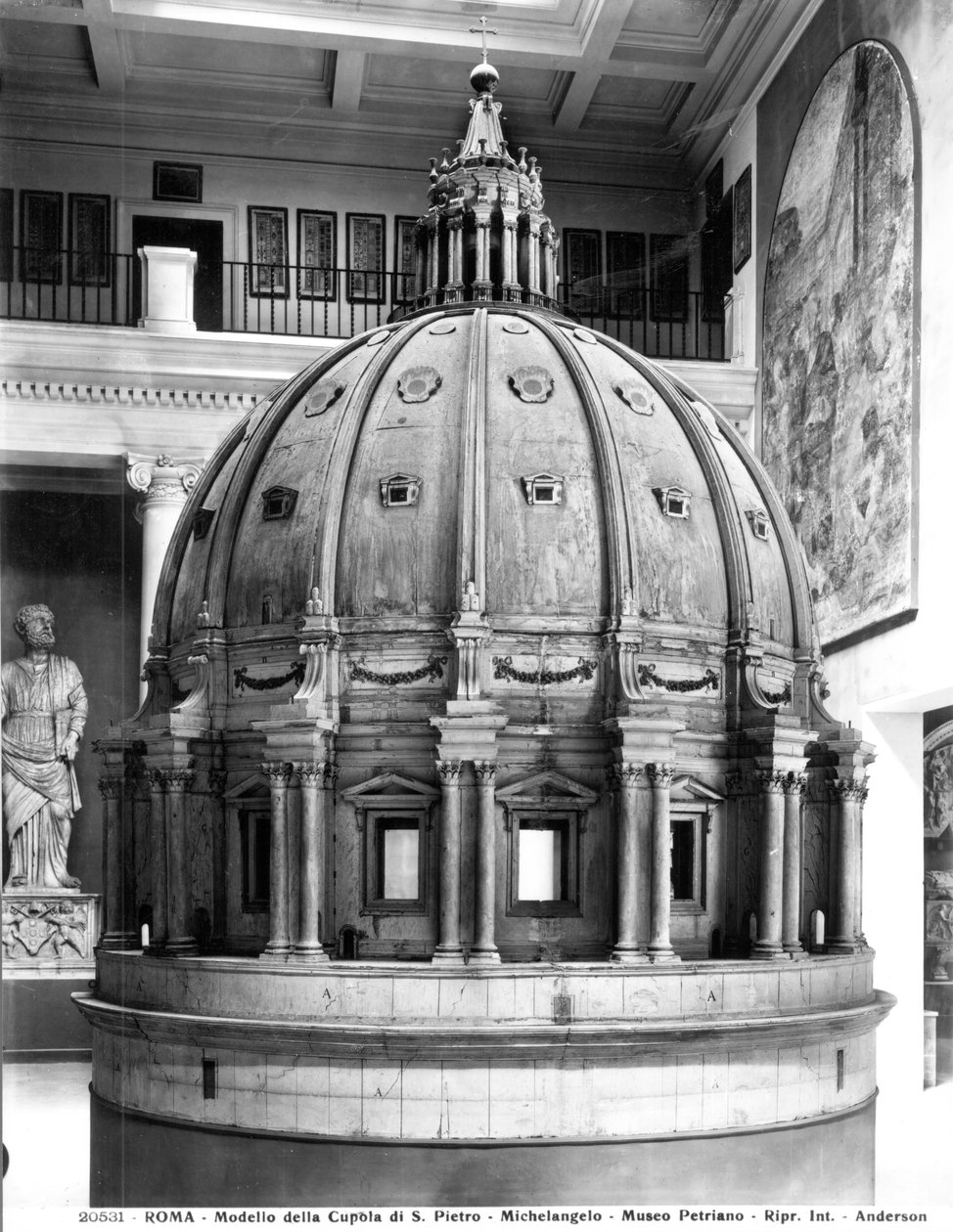 Modell av St. Peters kupol, designad av Michelangelo (1475-1564) och byggd av Giacomo della Porta (ca 1533-1602) 1588-90 (trä) av Italian School