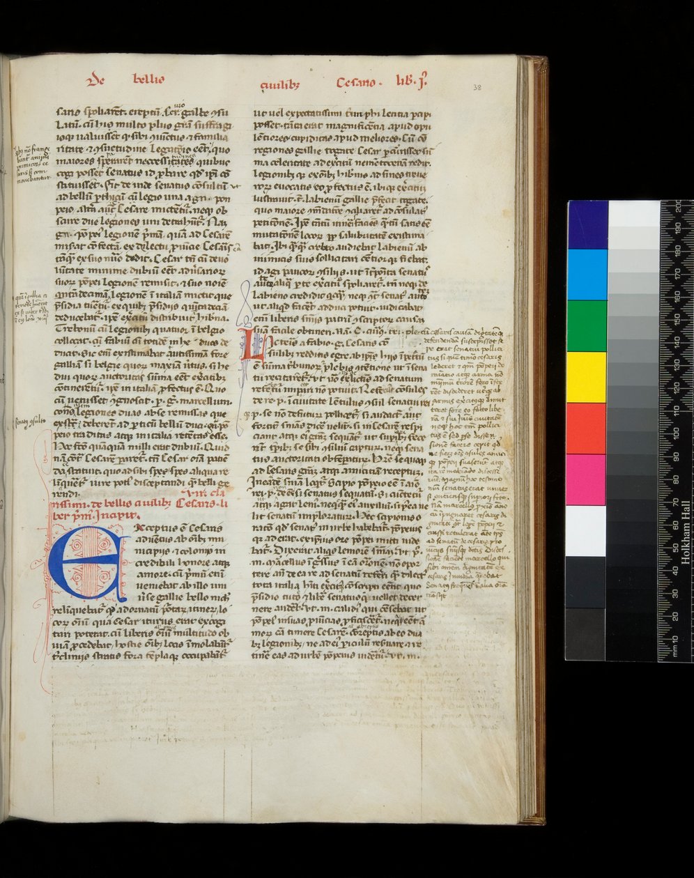Ms 342. Caesar, Opera, f.38r. Initial [E] i blått med pennblomstrad dekor i rött av Italian School