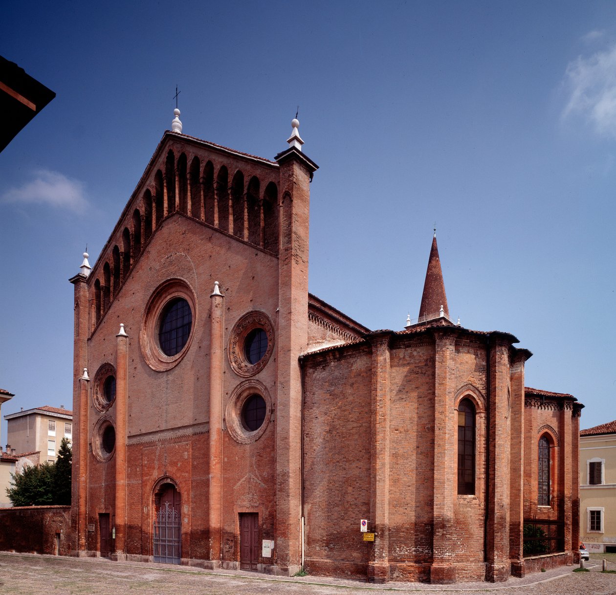 Utsikt över fasaden av Italian School
