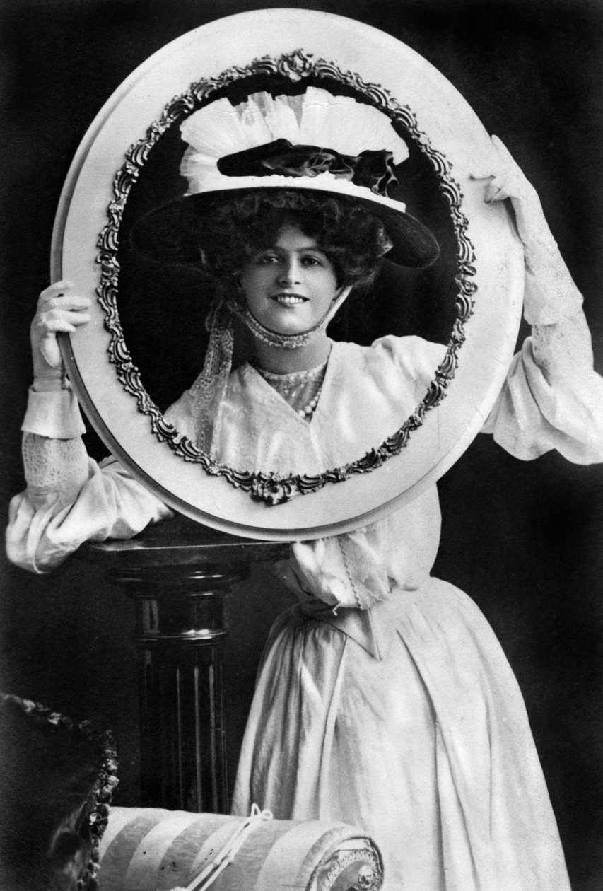 Marie Studholme 1875-1930, engelsk skådespelerska, 1904. av J. Beagles and Co.