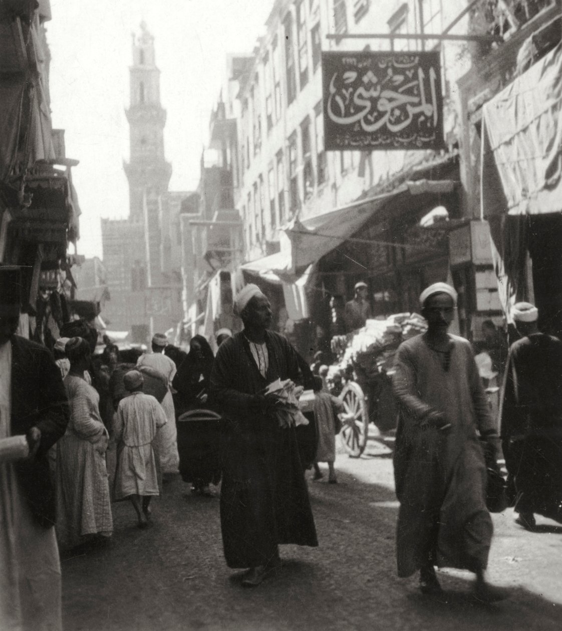 El Ghorias basar, Kairo, Egypten, 1900-talet av J. Dearden Holmes