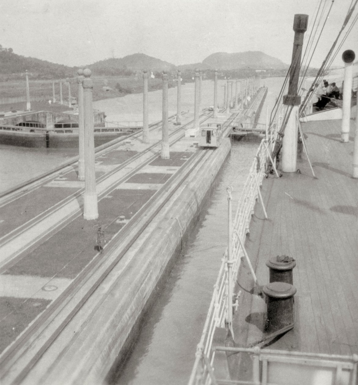 SS Orbita, Panamakanalen, Panama, 1900-talet av J. Dearden Holmes