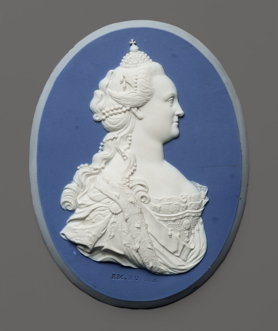 Porträttmedaljong av kejsarinnan Katarina II av Ryssland, ca 1775 (jasperware) av J. and Bentley Wedgwood