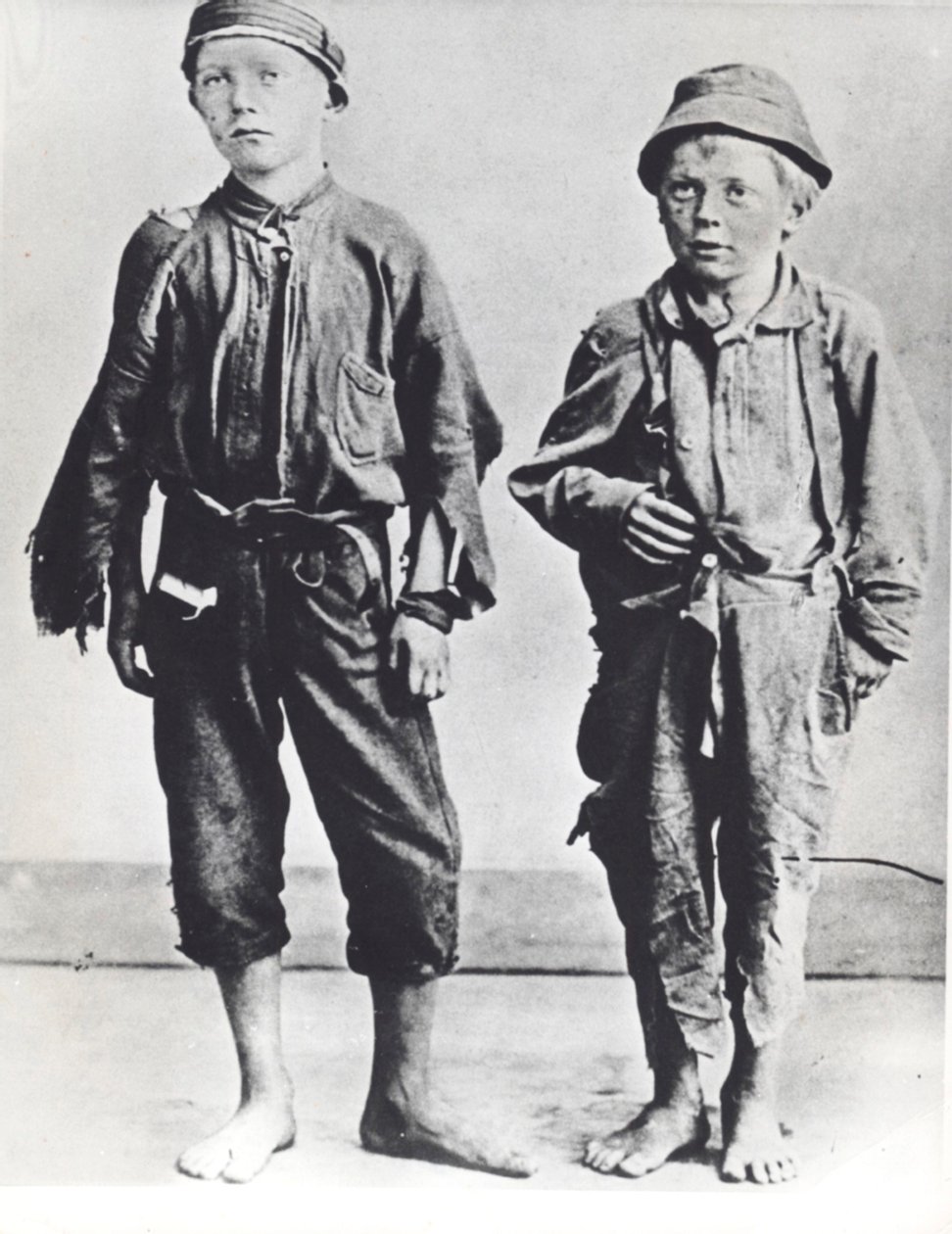 Street Arabs of New York City, ca 1900 (s/v foto) av Jacob August Riis