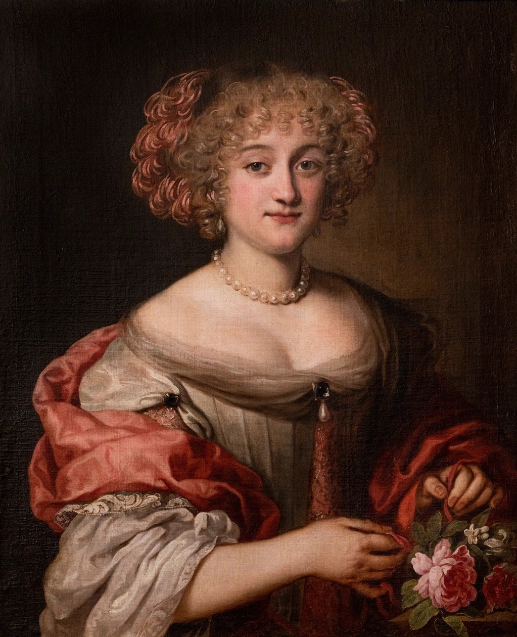 Porträtt av en dam i familjen Colonna, halvfigur, i duvgrå klänning och rosa sidenomslag av Jacob Ferdinand Voet